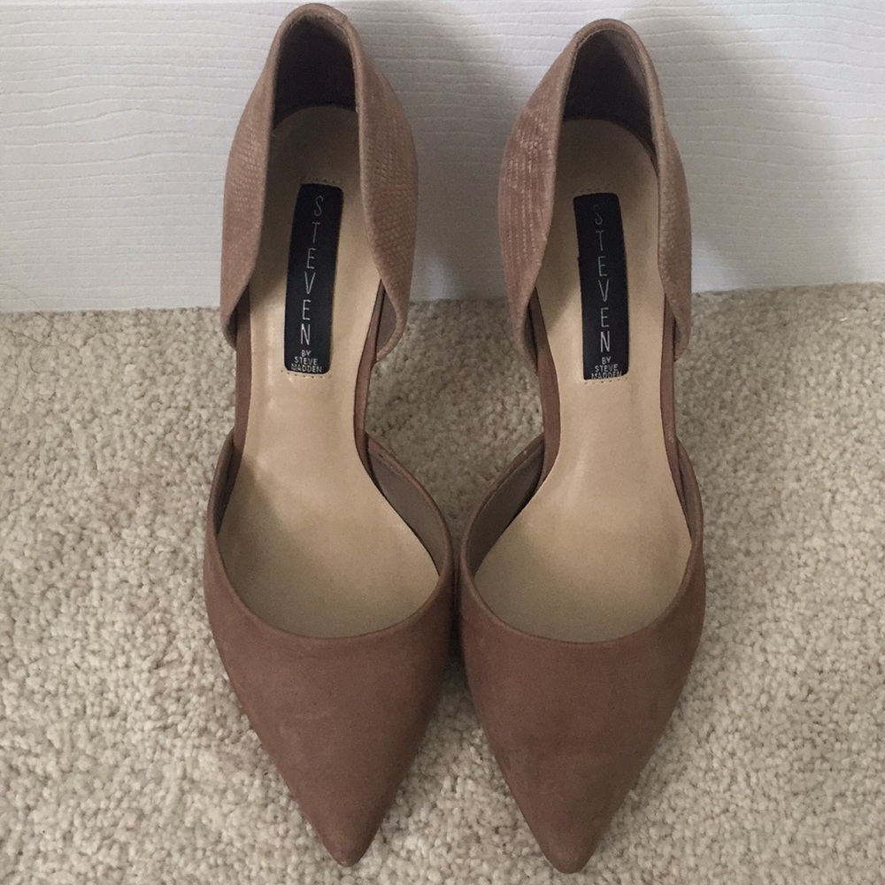 Steven by Steve Madden Taupe Pumps in size 7.5